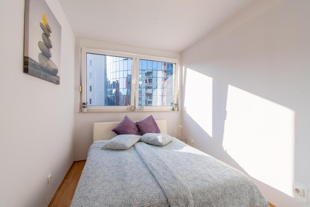 Flexible Selfcheckins 31 - Zagreb - Garage - Loggia - New Apartment Ngoại thất bức ảnh