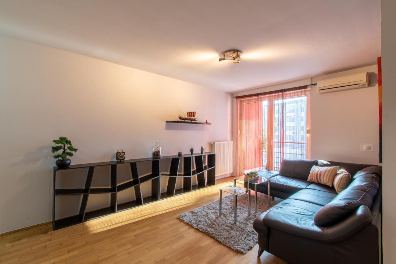 Flexible Selfcheckins 31 - Zagreb - Garage - Loggia - New Apartment Ngoại thất bức ảnh