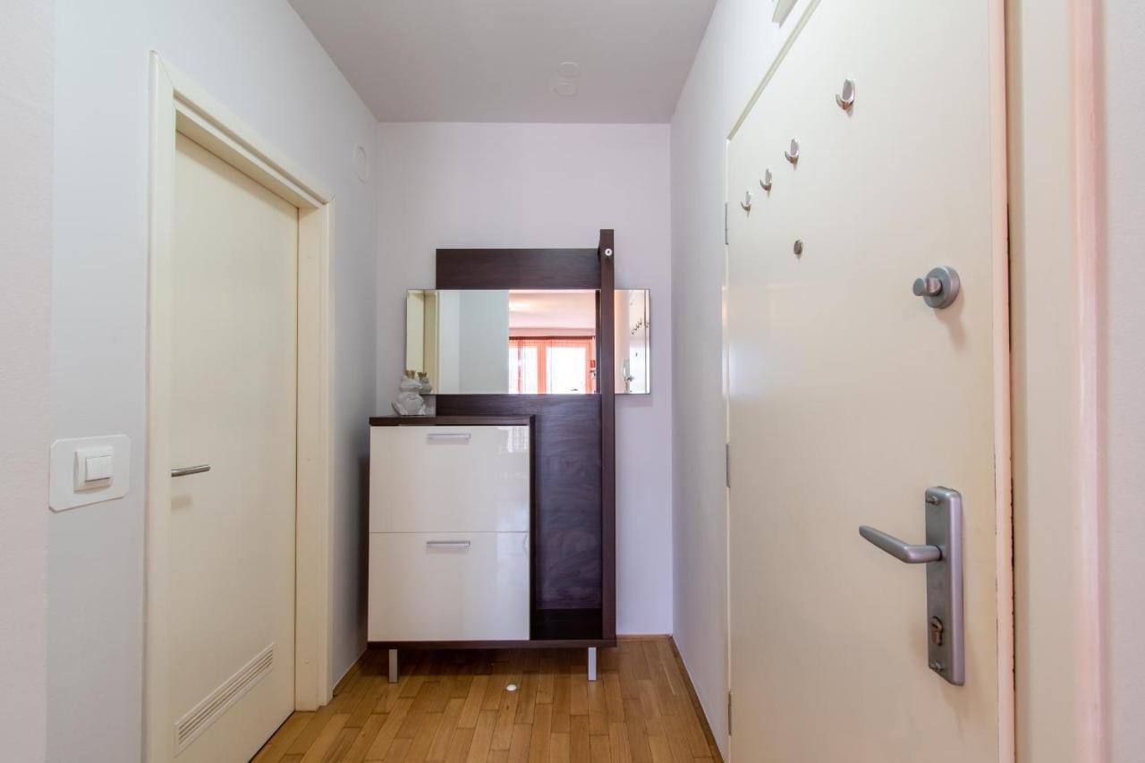 Flexible Selfcheckins 31 - Zagreb - Garage - Loggia - New Apartment Ngoại thất bức ảnh
